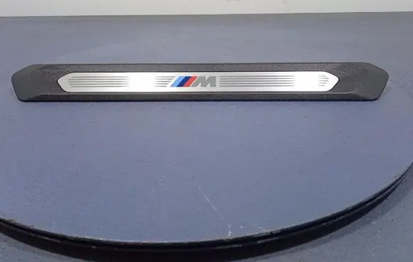 BMW X4 F26 Foot area side trim 8068487