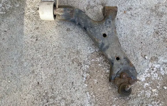 Chevrolet Captiva Front lower control arm/wishbone