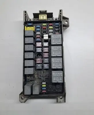 KIA Sorento Fuse module 911603E050 10030901013