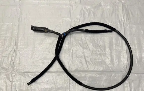 Fiat 500 Windshield washer fluid hose 