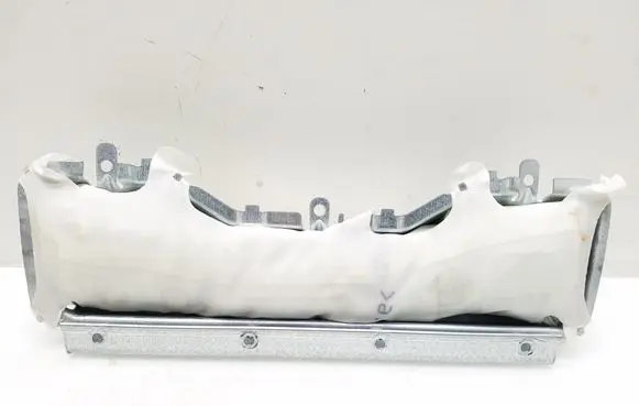 Mercedes-Benz CLS C218 X218 Knee airbag A2128601002