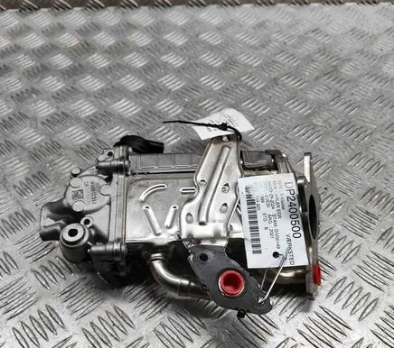 Mercedes-Benz E W238 EGR valve cooler A6541409100
