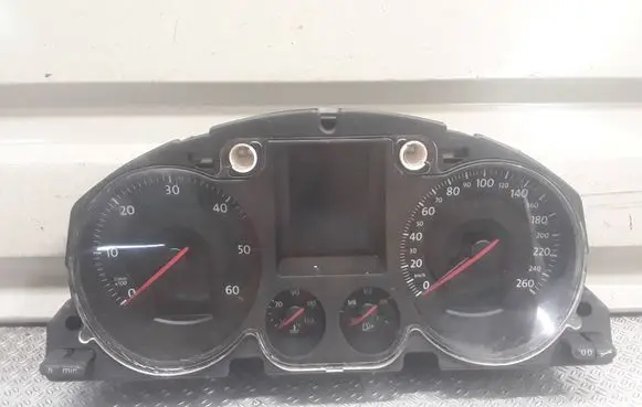 Volkswagen PASSAT B6 Speedometer (instrument cluster) A2C53145550