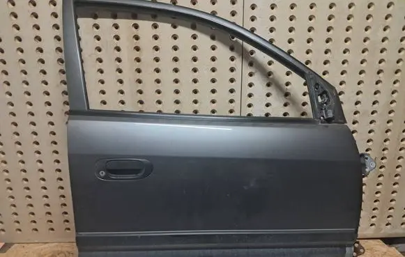 Mitsubishi Space Star Front door