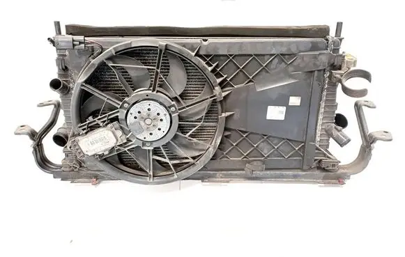 Volvo C30 Radiator set 3M51-8C607
