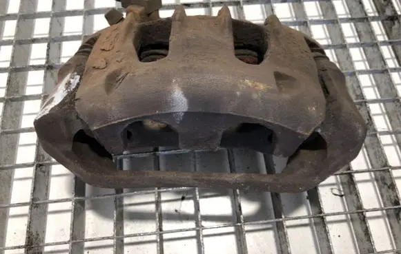 Front brake caliper