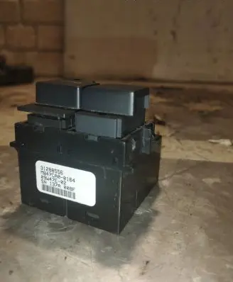 Volvo S40 Handbrake/parking brake auto hold switch 31288556 MB47CA00164