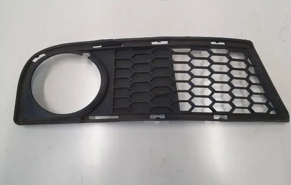 BMW 1 E82 E88 Front fog light trim/grill 8045450 15857711