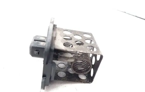 Peugeot 307 Coolant fan relay 