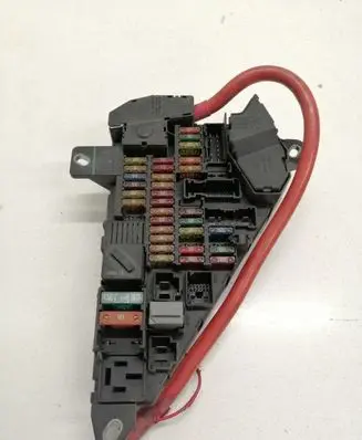 BMW 5 E60 E61 Fuse module 6906603 690658806 518811047