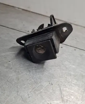 Opel Astra F Tailgate/trunk/boot lock/catch/latch 506PA62