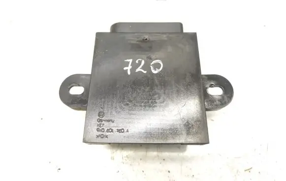 Volkswagen Golf VII Fuel pump relay 5N0201320A