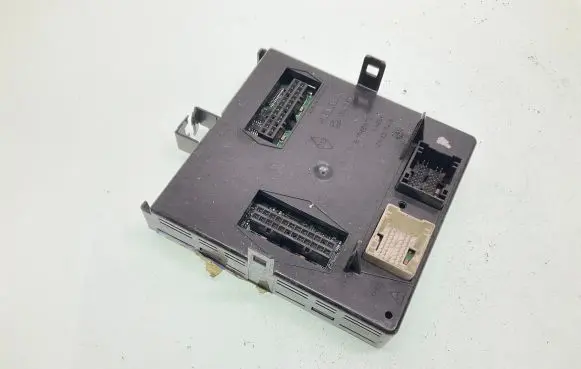 Renault Laguna II Comfort/convenience module 8200190293 32392276 0210869
