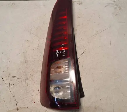 Renault Espace IV Rear/tail lights 8200394722