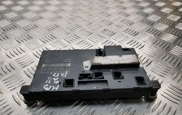 Mercedes-Benz E W211 Door control unit/module 2118200426