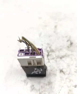 Fog light switch
