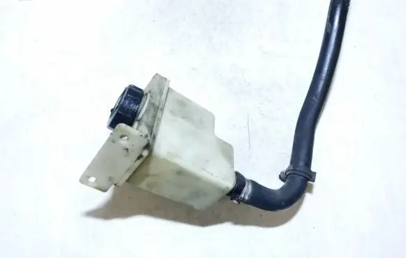 Power steering fluid tank/reservoir