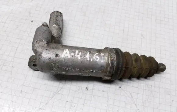 Audi A4 S4 B5 8D Clutch slave cylinder 4A0721261