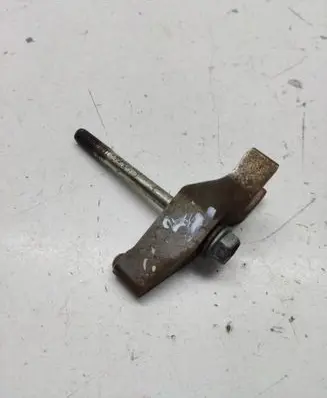 Lexus IS 220D-250-350 Fuel Injector clamp holder 