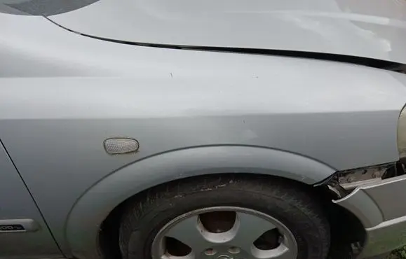 Opel Astra G Fender 