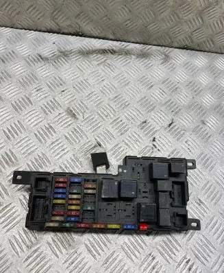 Volvo S60 Fuse module 518322110