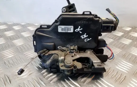 Seat Toledo II (1M) Front door lock 3B2837016H