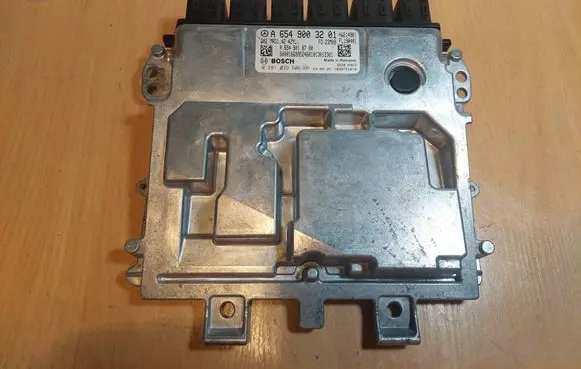 Mercedes-Benz Sprinter W907 W910 Engine control unit/module ECU 0281039606 A6549003201 A6549018700