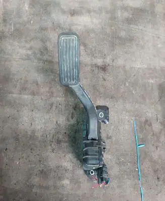 Mazda 6 Accelerator throttle pedal 1988003460 10H24 0862A4