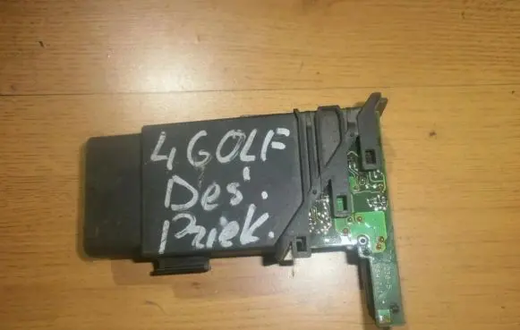 Volkswagen Golf IV Other control units/modules f005s00028 9776101134202