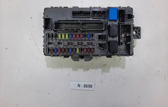 Honda Accord Fuse module TL4E211GC