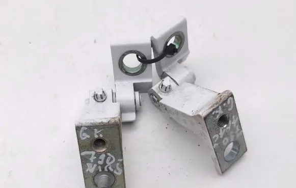 Audi A3 8Y Rear door hinge set 8W0831403A 8V5833403C