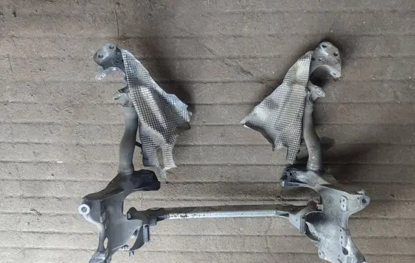 Audi A4 S4 B8 8K Front axle beam 