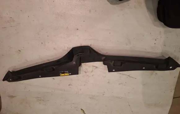 Skoda Yeti (5L) Top upper radiator support slam panel 5L0853343