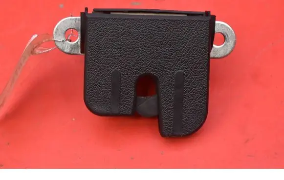 Volkswagen Touran I Tailgate/trunk/boot lock/catch/latch 1T0827505H