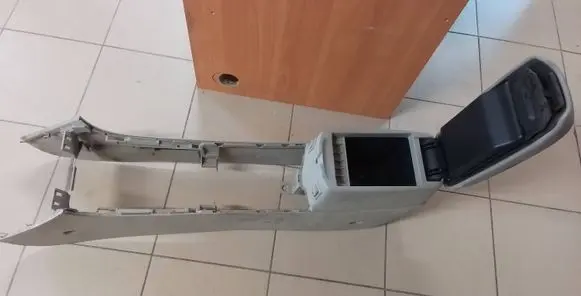 Mazda 6 Armrest GJ6A64X31