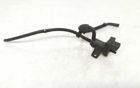 Suzuki Grand Vitara II Vacuum valve 