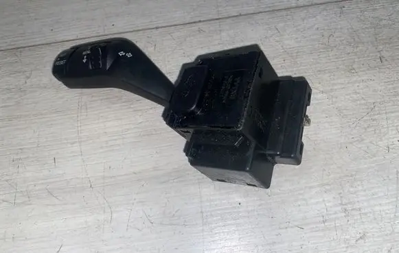 Ford Focus Indicator stalk 17D9403 X1AA