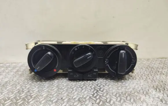 Volkswagen Polo V 6R Climate control unit 6R0820045F X8176001