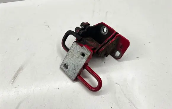 Seat Altea Rear door lower hinge