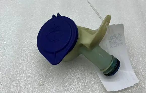 Peugeot 5008 II Window washer liquid tank fill tube 9810820080