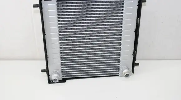 BMW 5 G30 G31 G38 Coolant radiator 17118620207 8620207