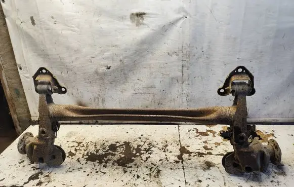 Opel Meriva A Rear axle beam 