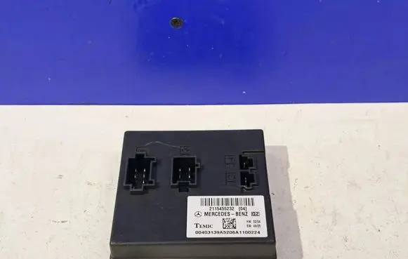 Mercedes-Benz E W211 Central body control module 2115455232