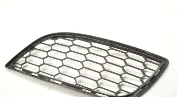 Alfa Romeo Giulietta Front bumper lower grill 156085893