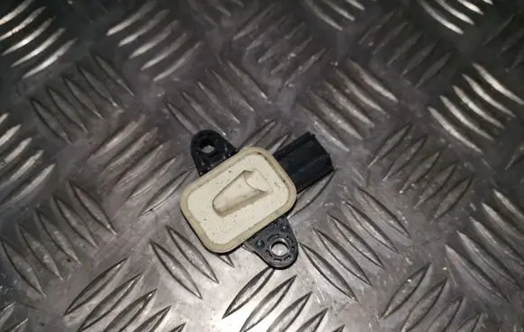 Volvo XC60 Airbag deployment crash/impact sensor 30798030