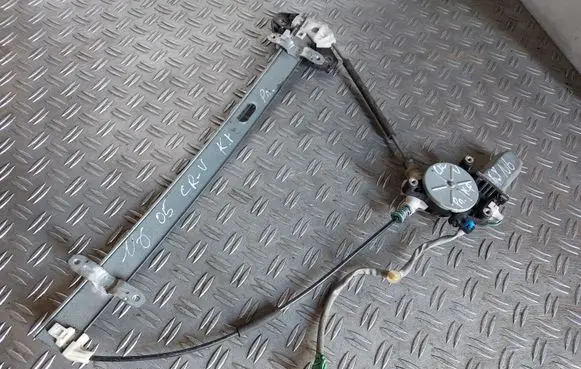 Honda CR-V Front door window regulator with motor