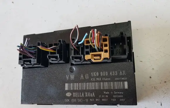 Skoda Octavia Mk2 (1Z) Comfort/convenience module 1K0959433AKIAUTOPI 5DK00858318 1K0959433AK