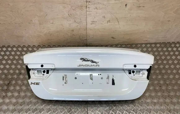 Jaguar XE Tailgate/trunk/boot lid