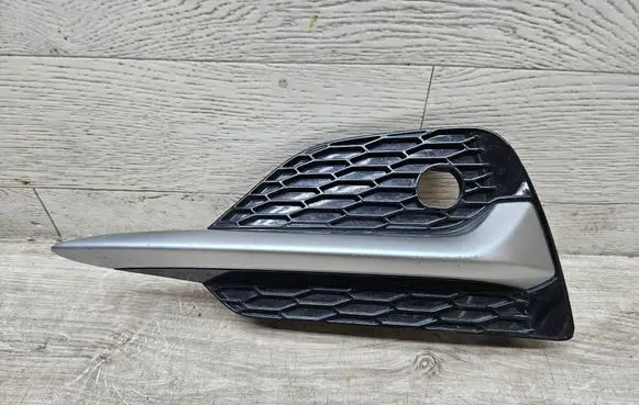 Nissan Qashqai Front bumper lower grill 62257HV20A