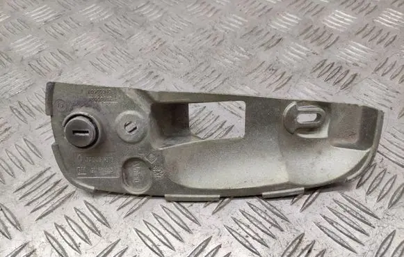 Opel Vivaro Front door exterior handle/bracket 